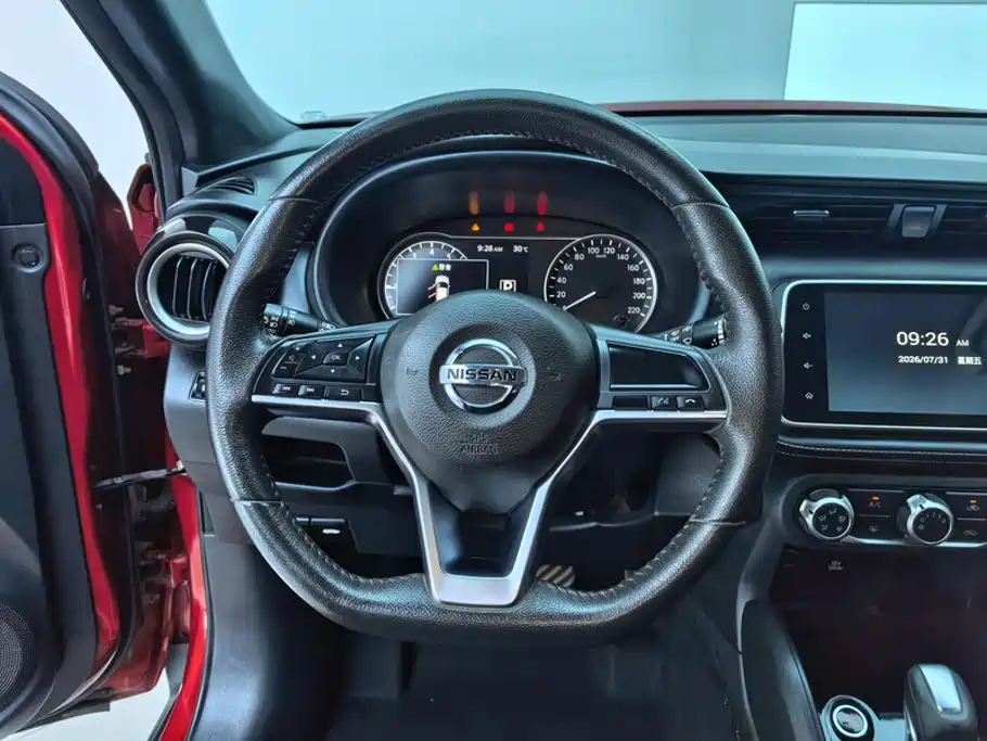 Nissan Kicks — фото 15