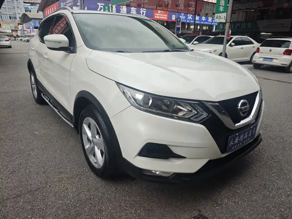 Nissan Qashqai — фото 3