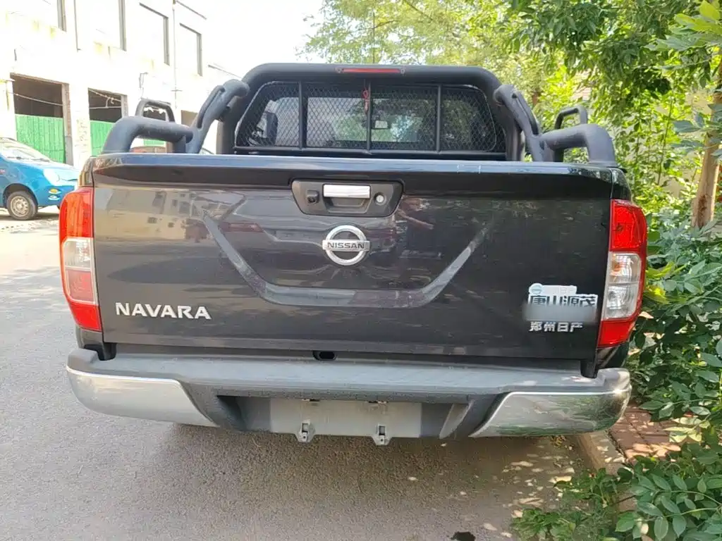 Nissan Navara — фото 6