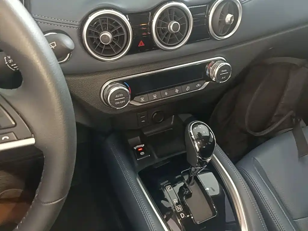 Nissan X-Trail — фото 14