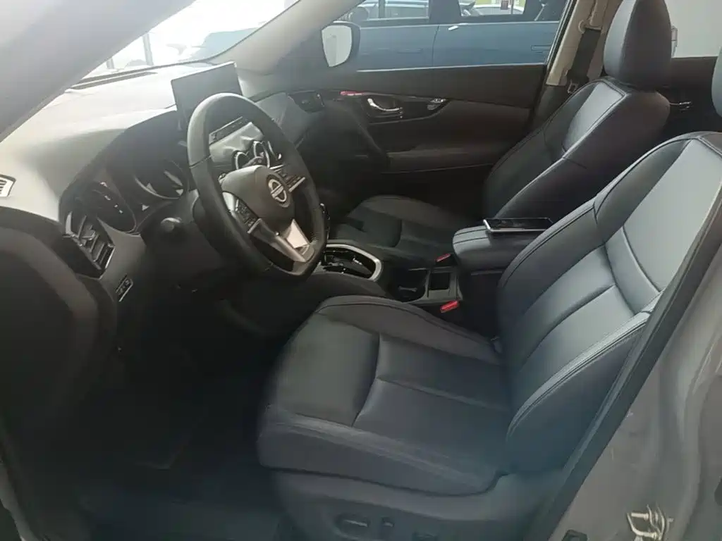 Nissan X-Trail — фото 15