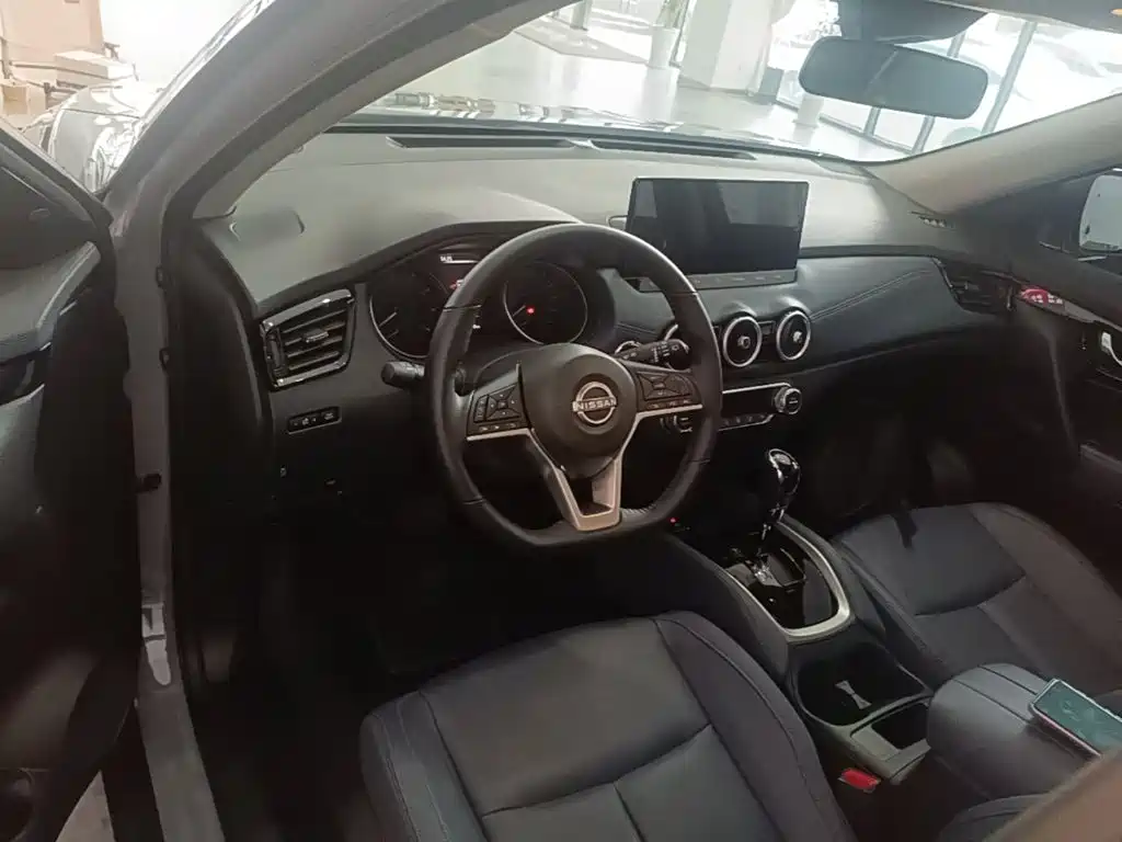 Nissan X-Trail — фото 10