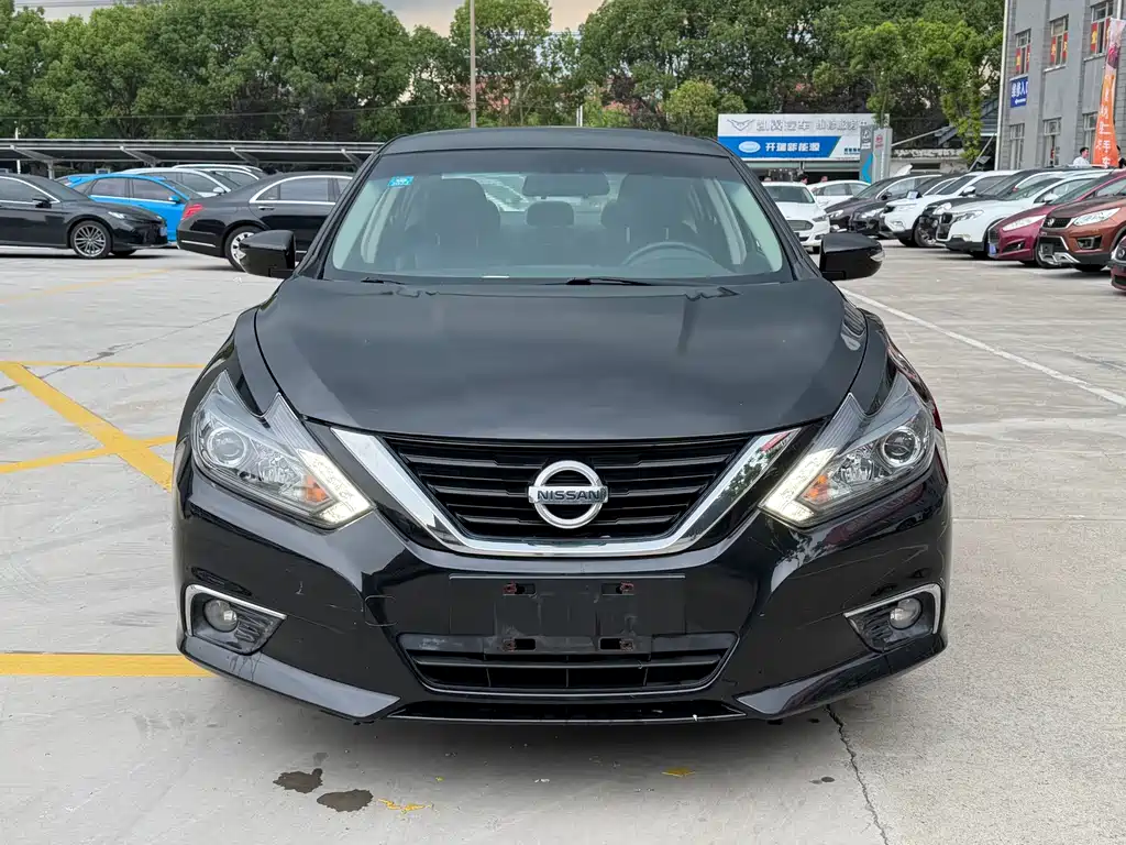 Nissan Teana — фото 2