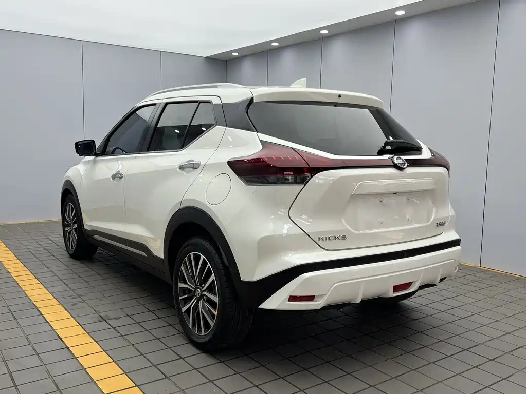 Nissan Kicks — фото 4