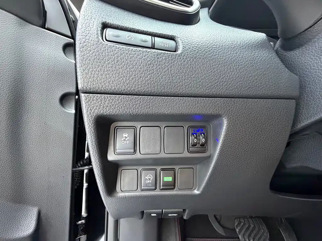 Nissan Qashqai — фото 11