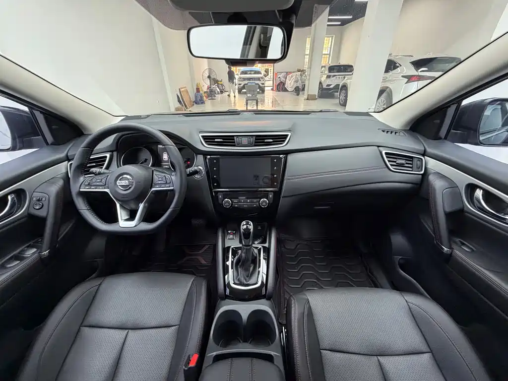 Nissan Qashqai — фото 14