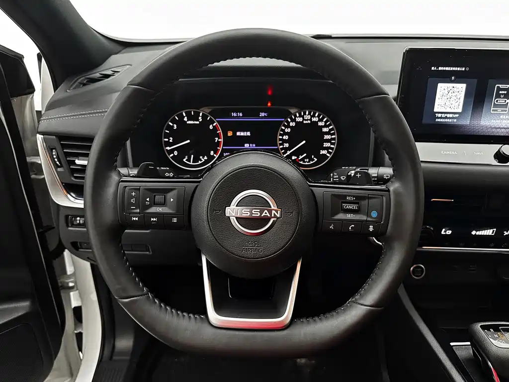 Nissan Qashqai — фото 11