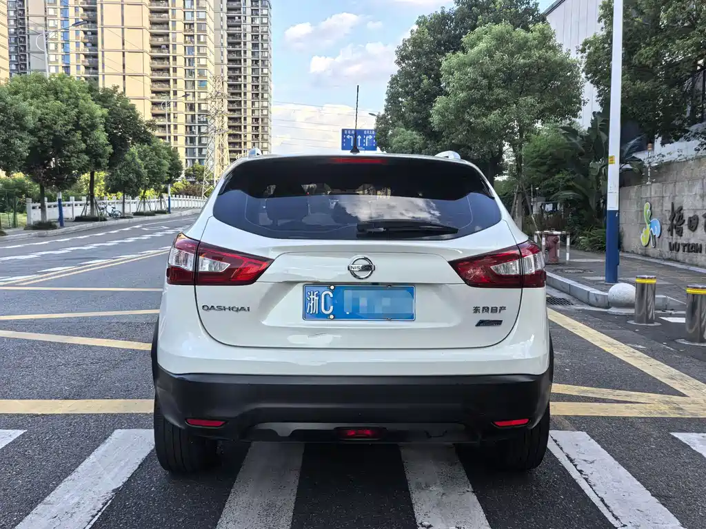 Nissan Qashqai — фото 5