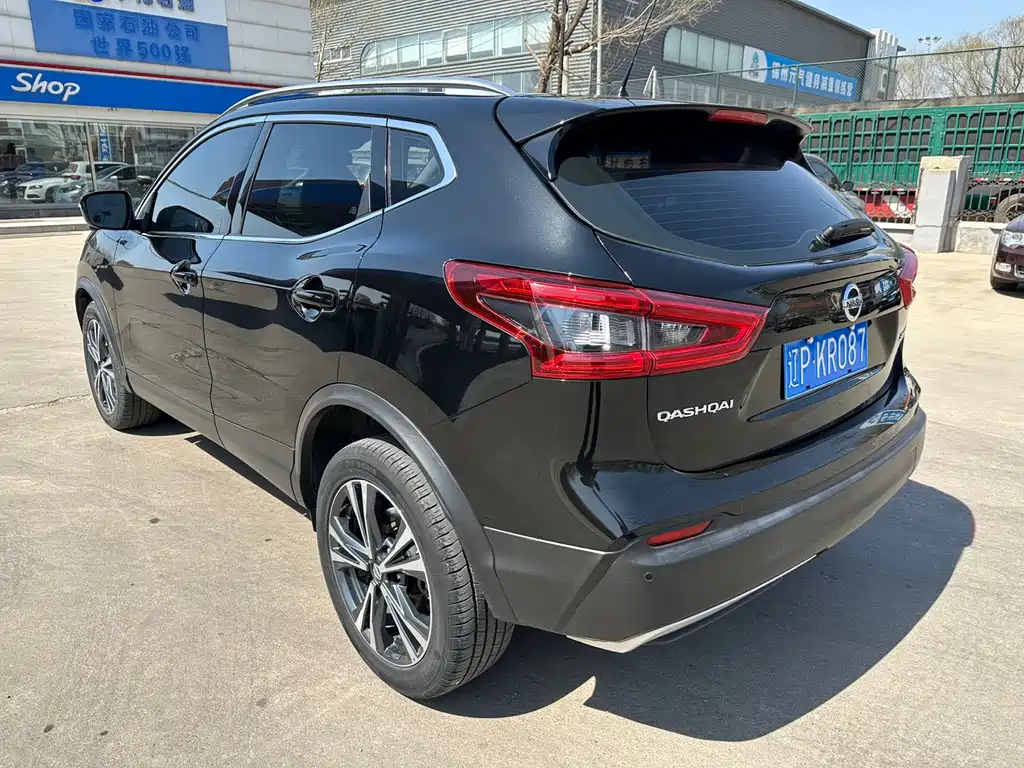 Nissan Qashqai — фото 4