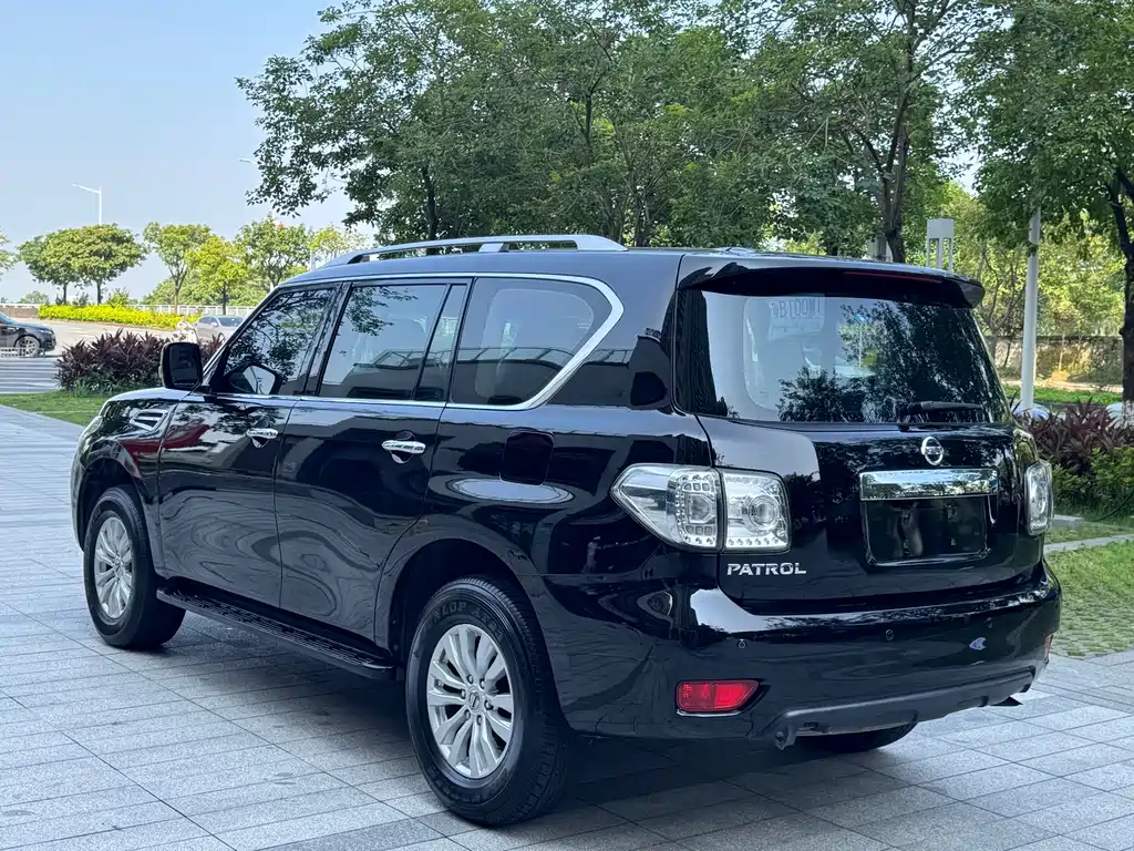 Nissan Patrol — фото 10