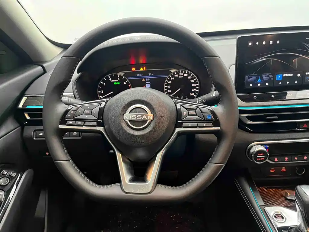 Nissan Teana — фото 3