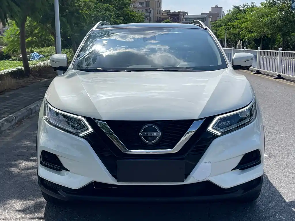 Nissan Qashqai — фото 2