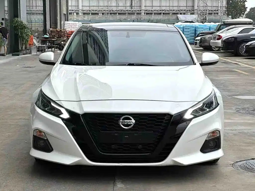 Nissan Teana — фото 2