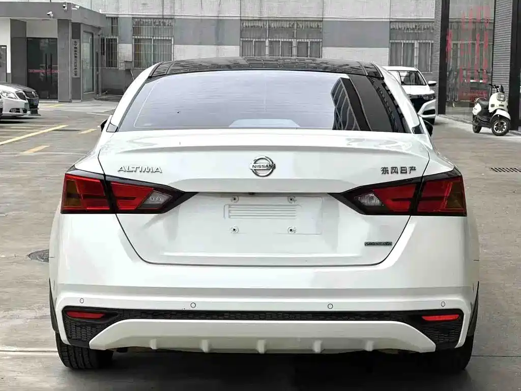 Nissan Teana — фото 8
