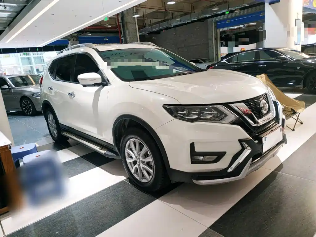Nissan X-Trail — фото 4