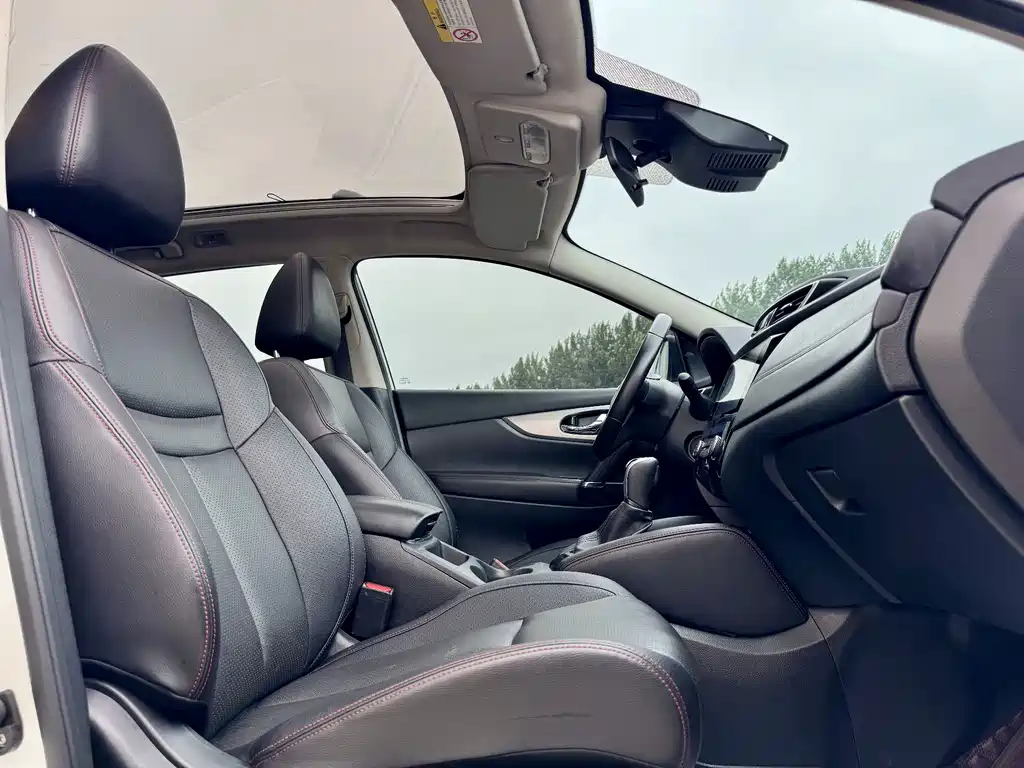 Nissan Qashqai — фото 8
