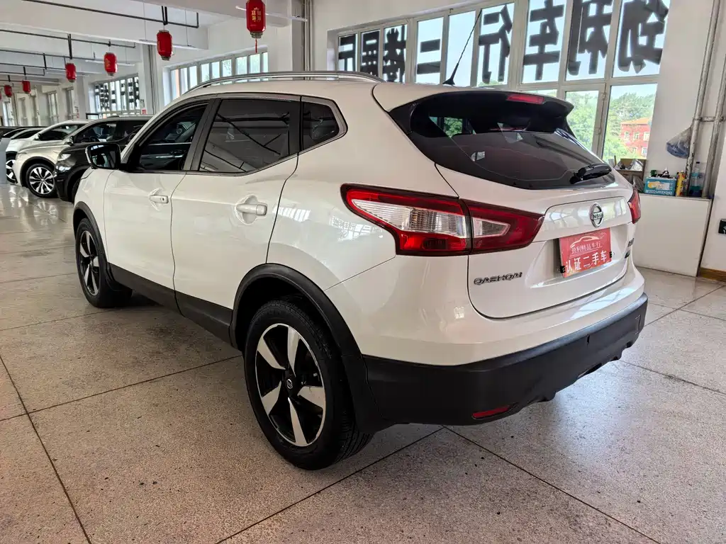Nissan Qashqai — фото 4
