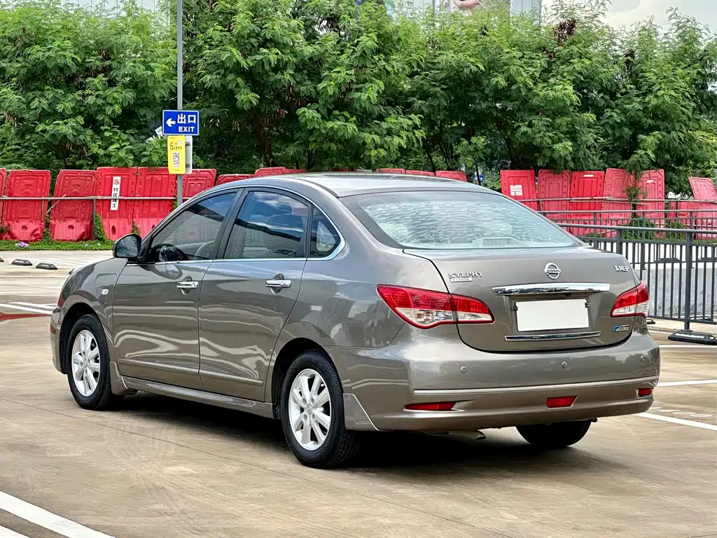 Nissan Sylphy — фото 6