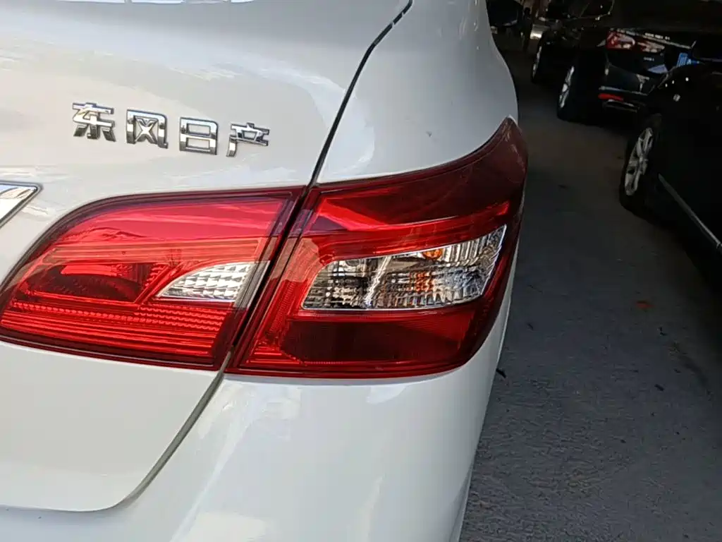 Nissan Sylphy — фото 8