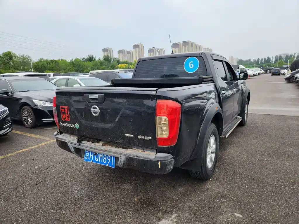 Nissan Navara — фото 6