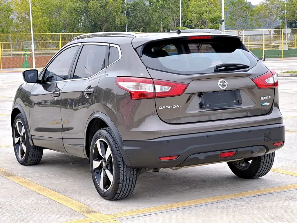 Nissan Qashqai — фото 33