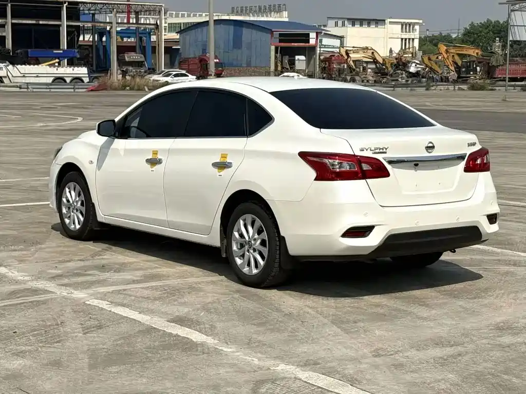 Nissan Sylphy — фото 4