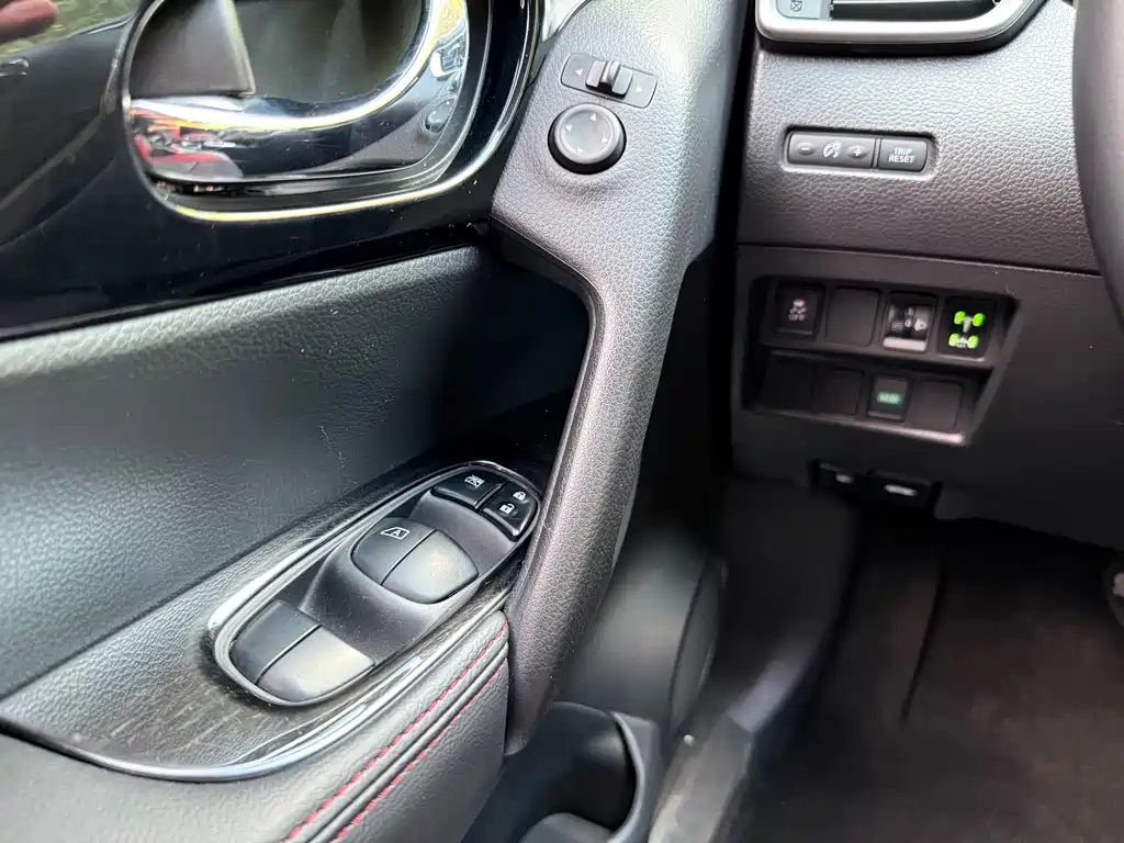 Nissan Qashqai — фото 13