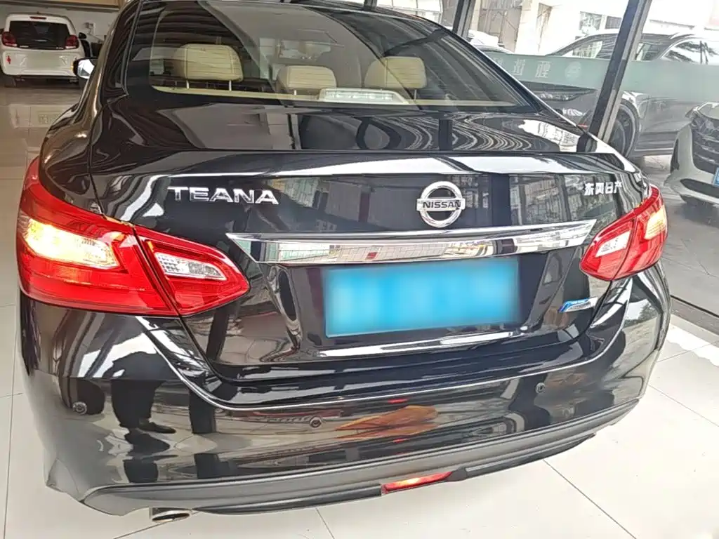 Nissan Teana — фото 6