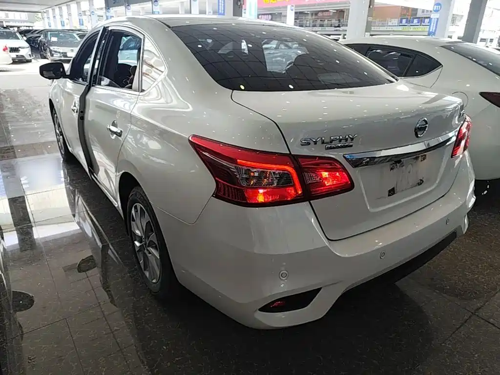 Nissan Sylphy — фото 5