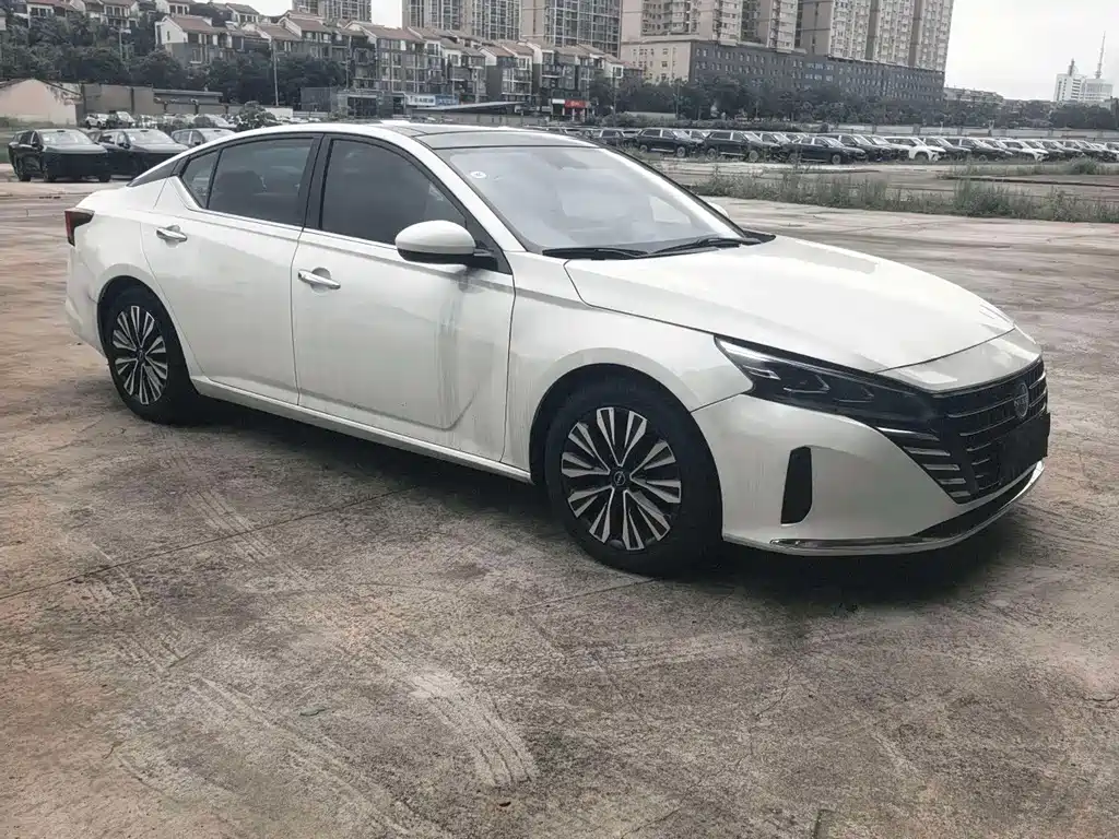 Nissan Teana — фото 3