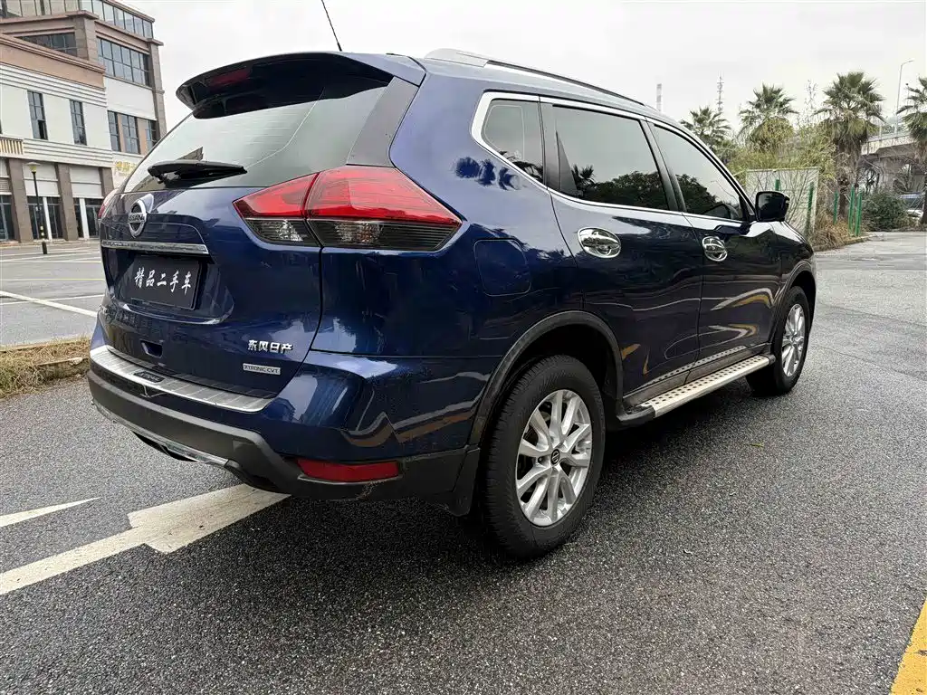 Nissan X-Trail — фото 4