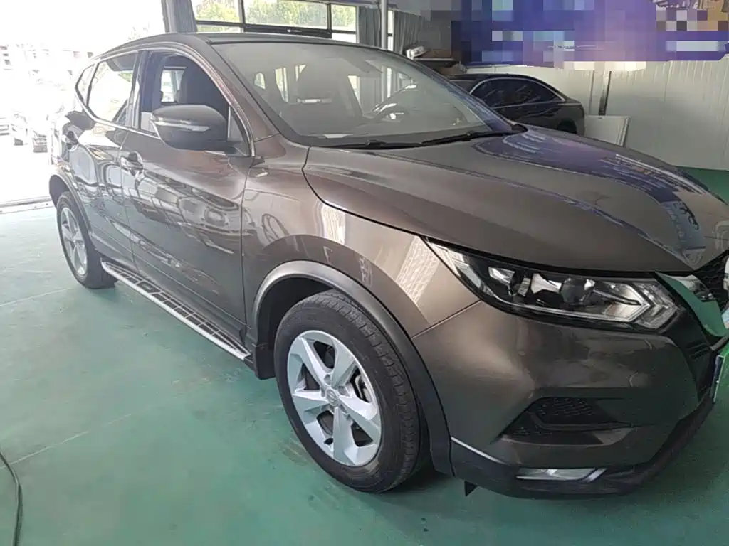 Nissan Qashqai — фото 4