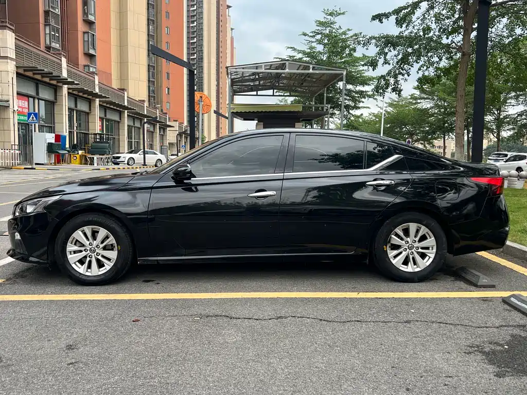 Nissan Teana — фото 4