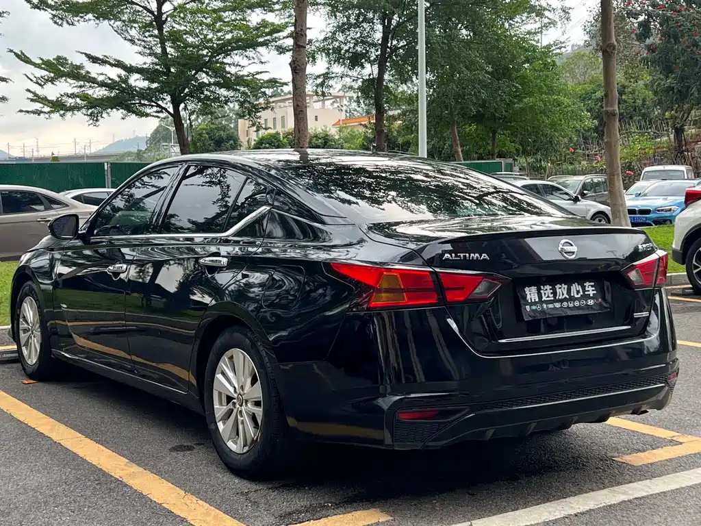 Nissan Teana — фото 8