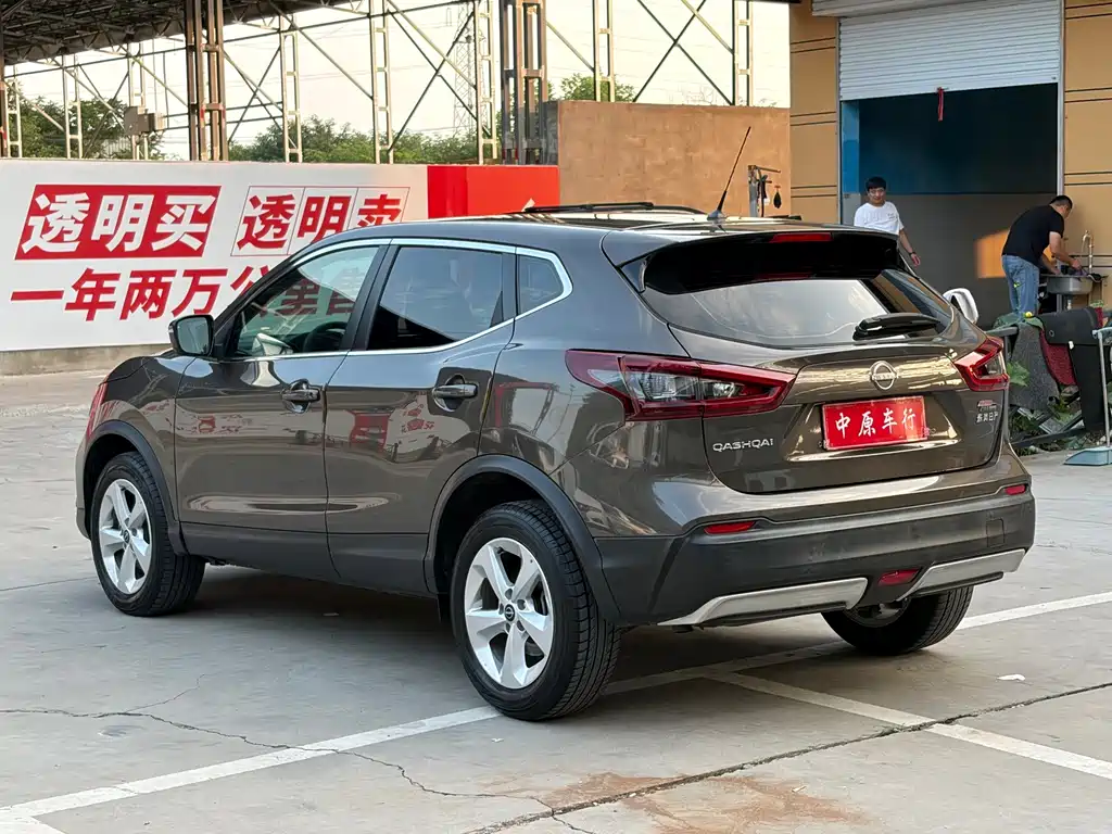 Nissan Qashqai — фото 18