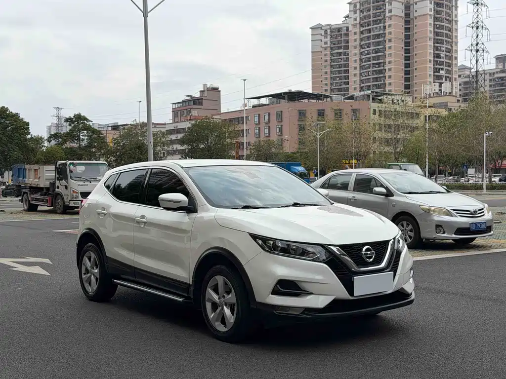 Nissan Qashqai — фото 3