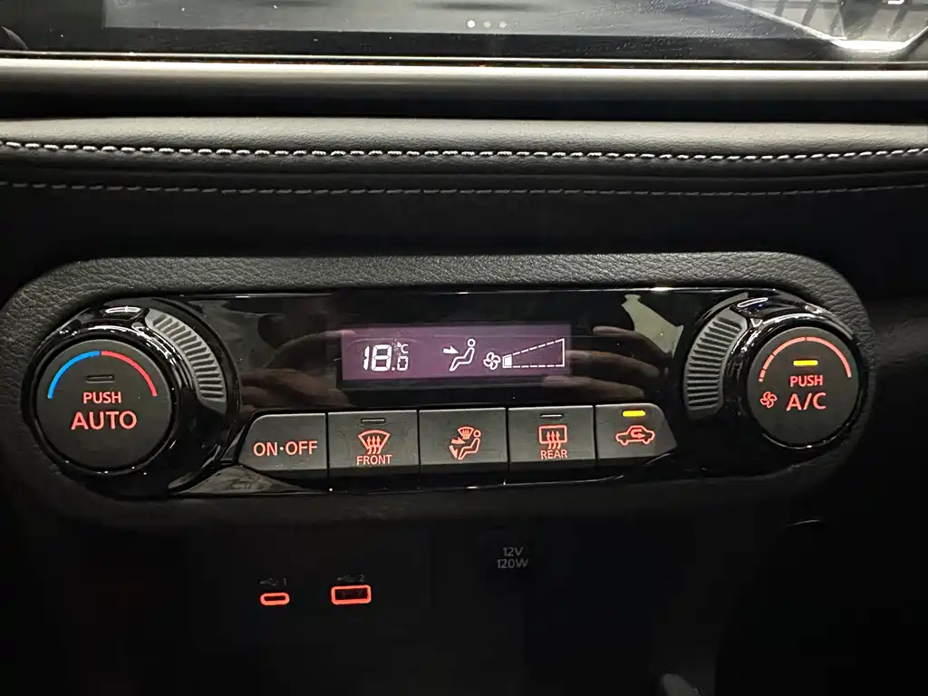 Nissan Kicks — фото 14