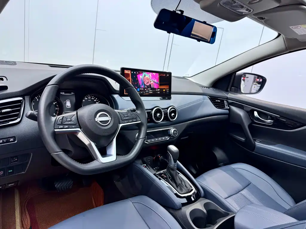 Nissan Qashqai — фото 8
