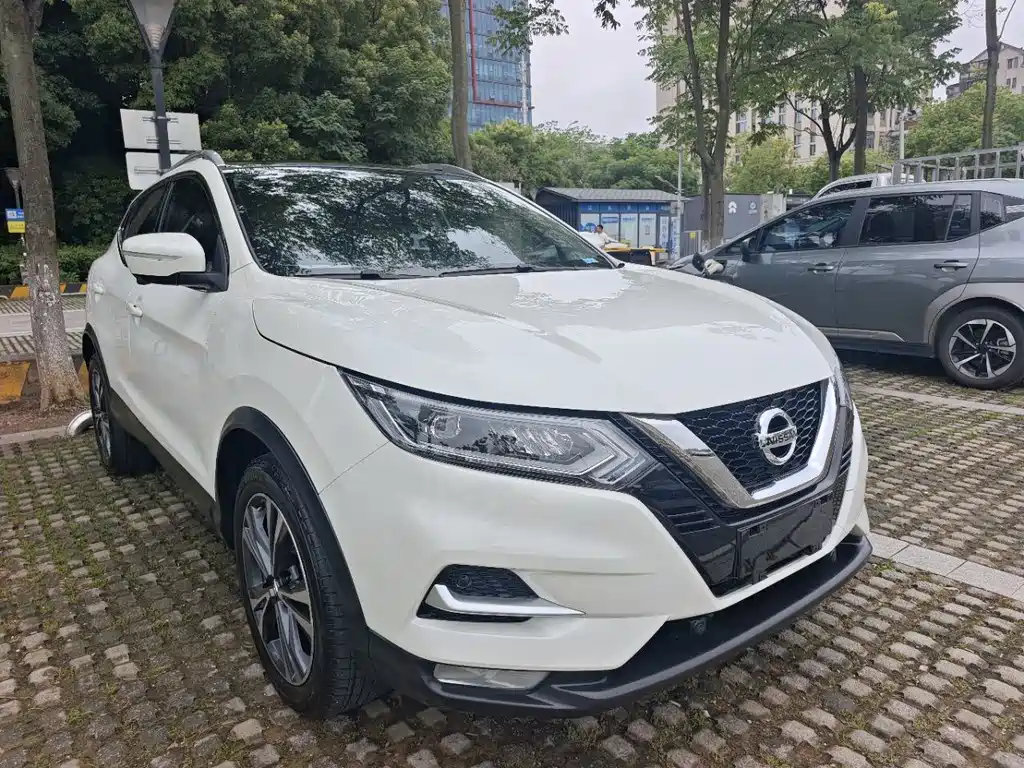 Nissan Qashqai — фото 3