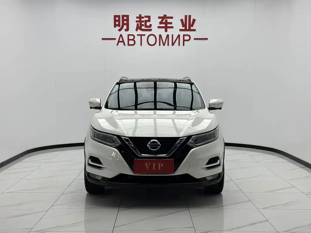 Nissan Qashqai — фото 2