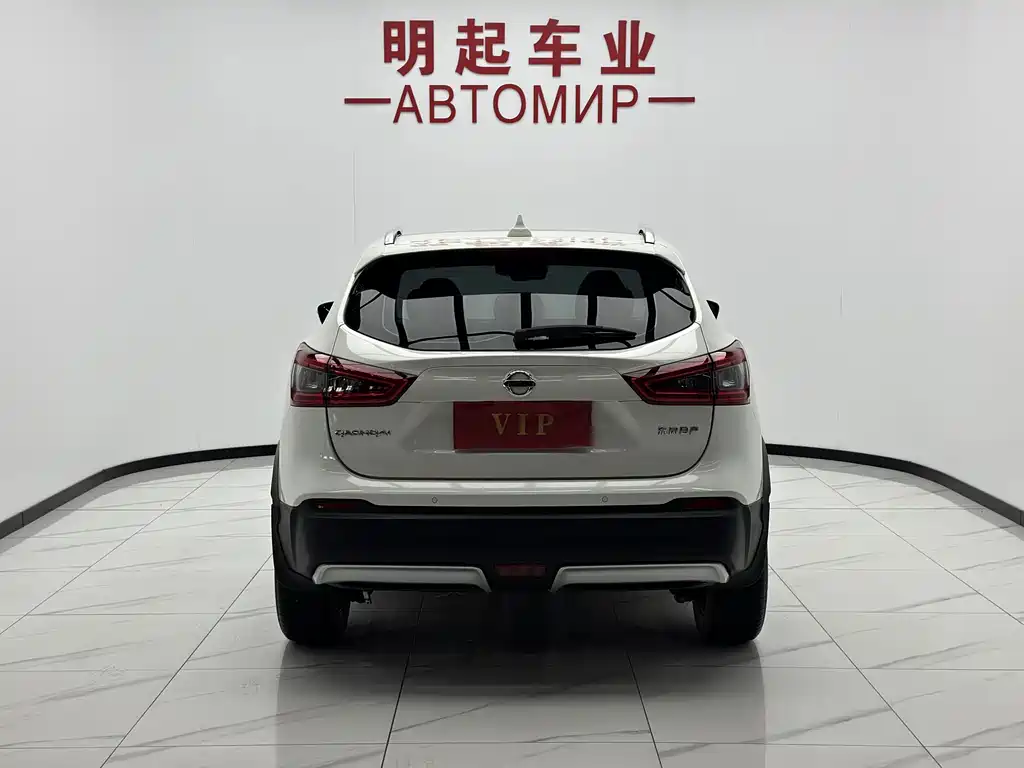Nissan Qashqai — фото 10