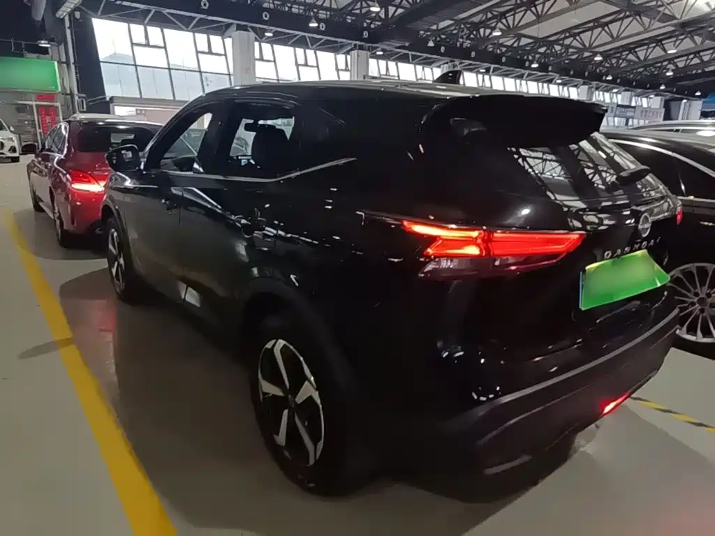 Nissan Qashqai — фото 5