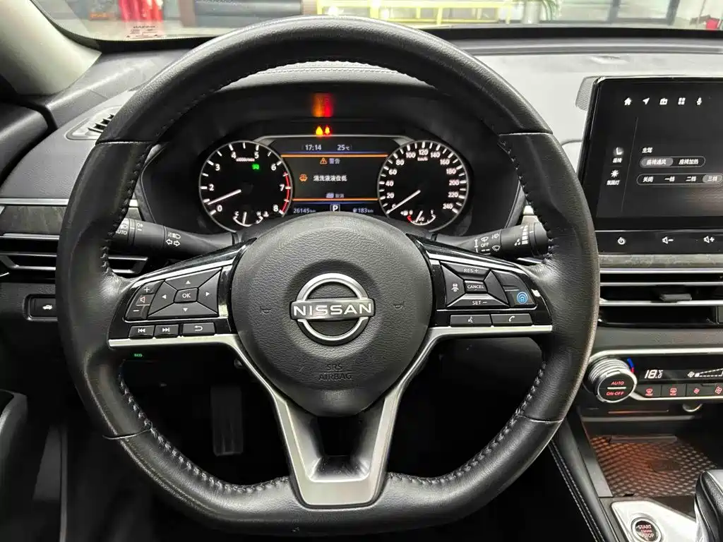 Nissan Teana — фото 3