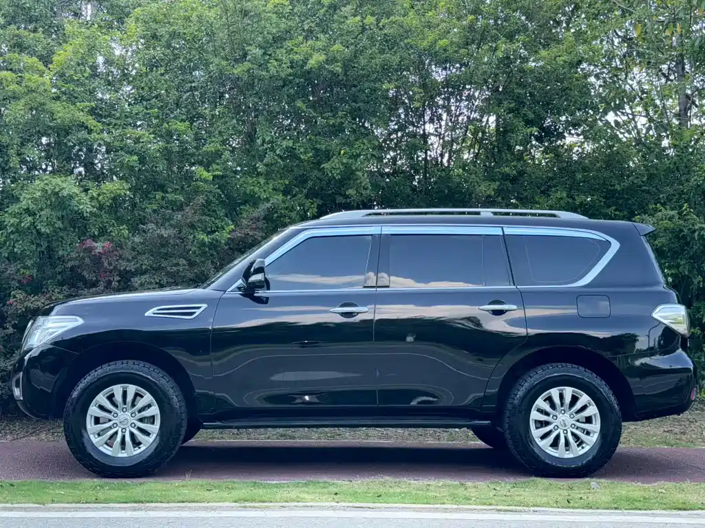 Nissan Patrol — фото 3