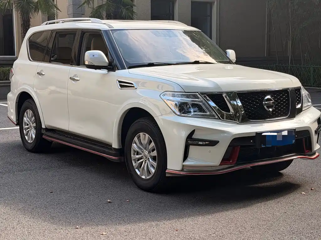 Nissan Patrol — фото 2