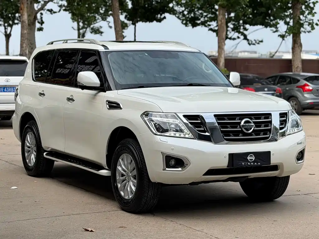 Nissan Patrol — фото 3