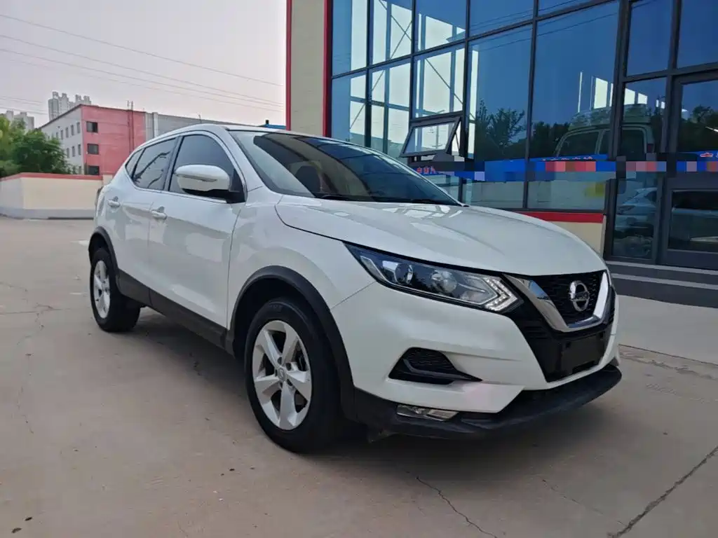 Nissan Qashqai — фото 4