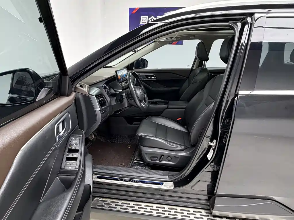 Nissan X-Trail — фото 14