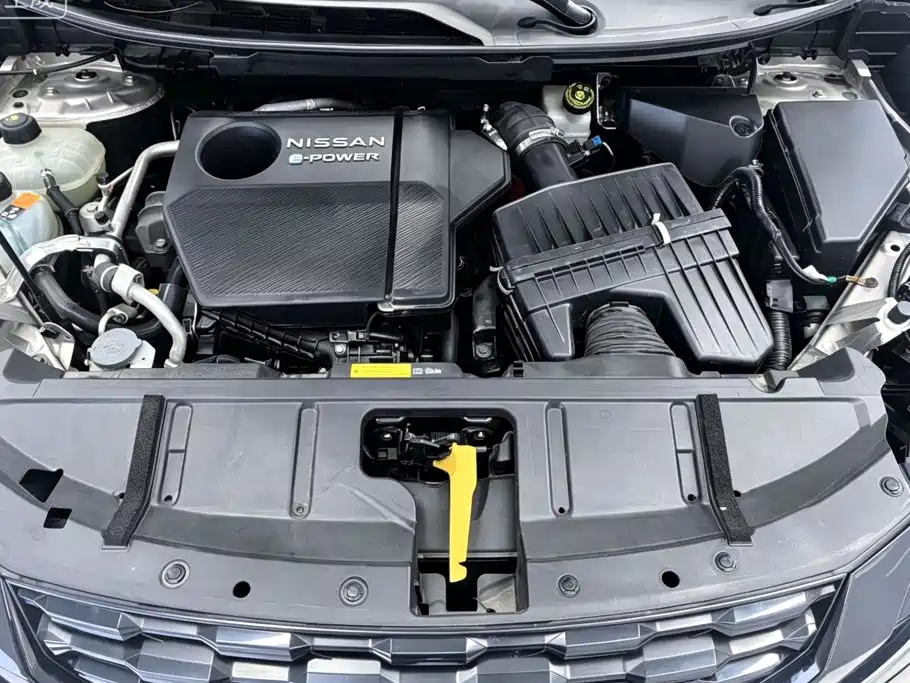 Nissan X-Trail — фото 10