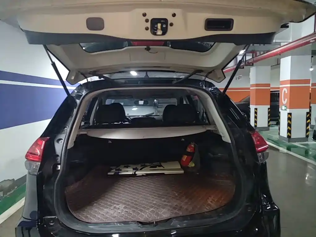 Nissan X-Trail — фото 15